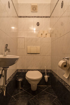 Center - Zentrum Ii Hotel 3*